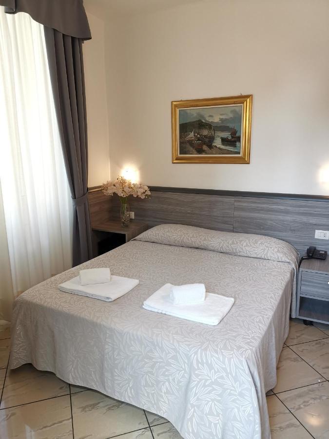 Hotel Brianza Милано Екстериор снимка