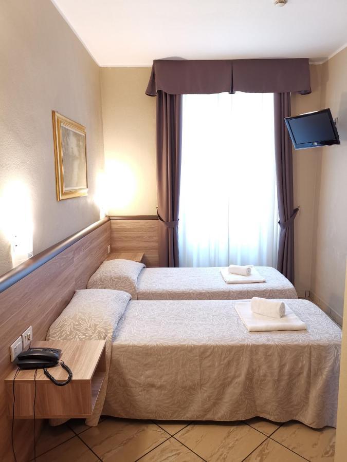 Hotel Brianza Милано Екстериор снимка