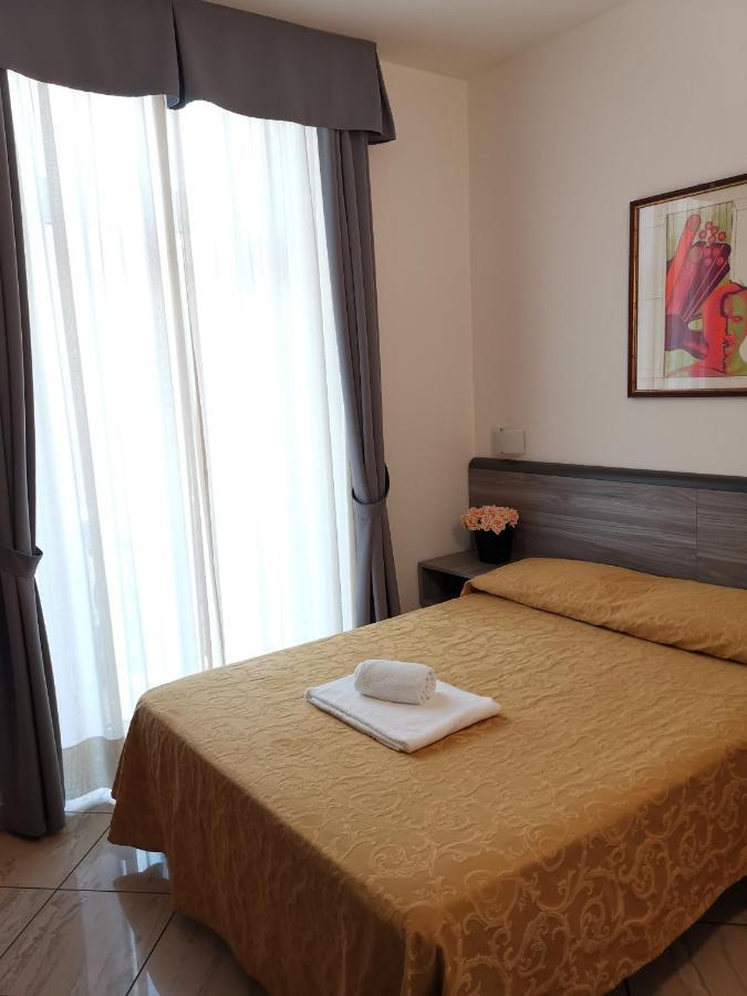 Hotel Brianza Милано Екстериор снимка