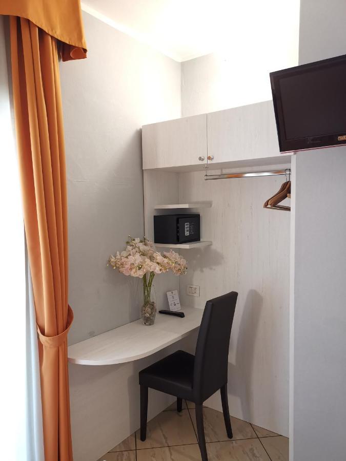 Hotel Brianza Милано Екстериор снимка