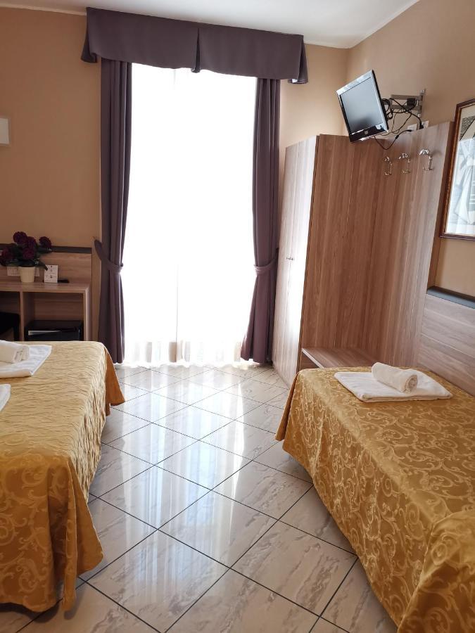 Hotel Brianza Милано Екстериор снимка
