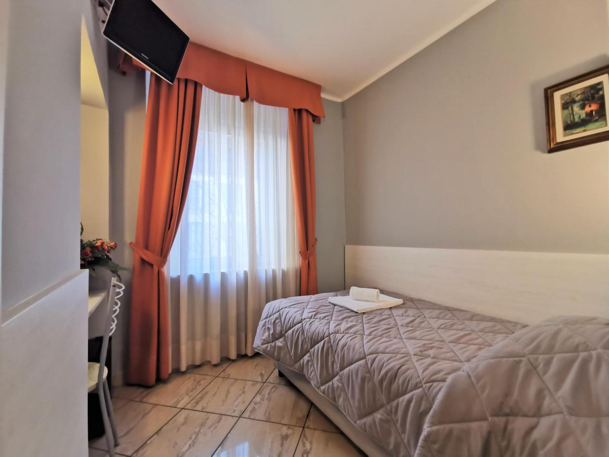 Hotel Brianza Милано Екстериор снимка