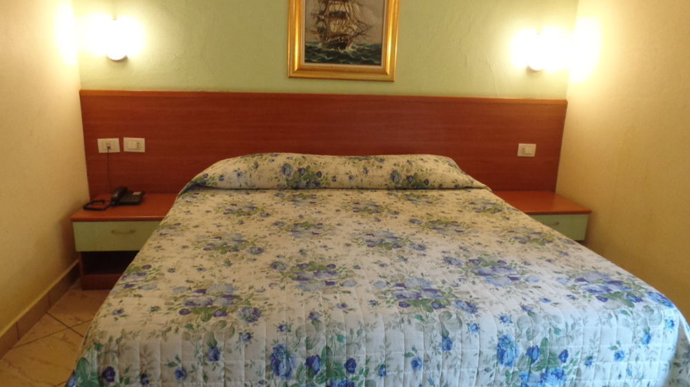Hotel Brianza Милано Екстериор снимка