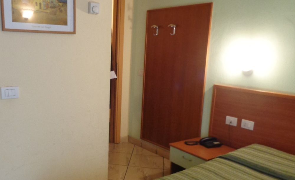 Hotel Brianza Милано Екстериор снимка