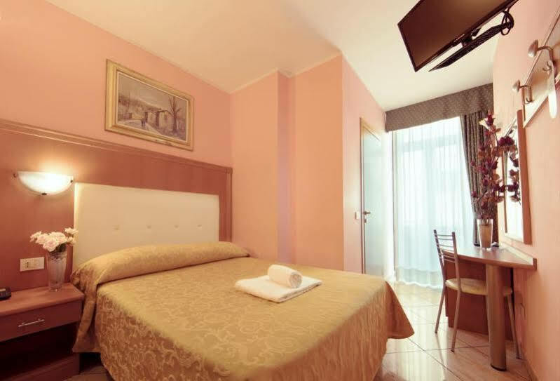 Hotel Brianza Милано Екстериор снимка