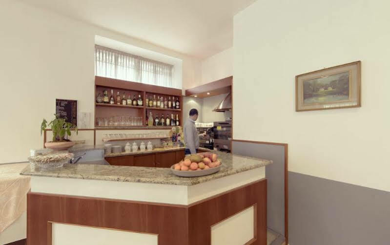Hotel Brianza Милано Екстериор снимка