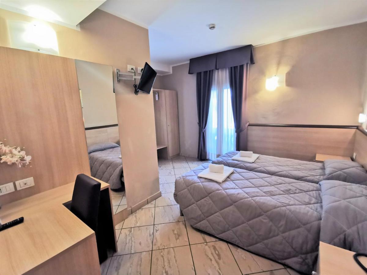 Hotel Brianza Милано Екстериор снимка